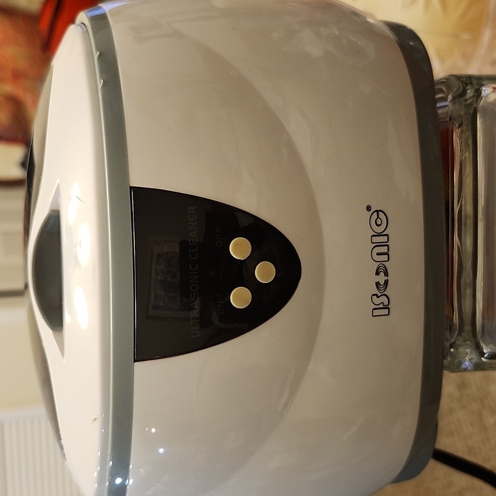 White Ultrasonic Jewelry Cleaner.